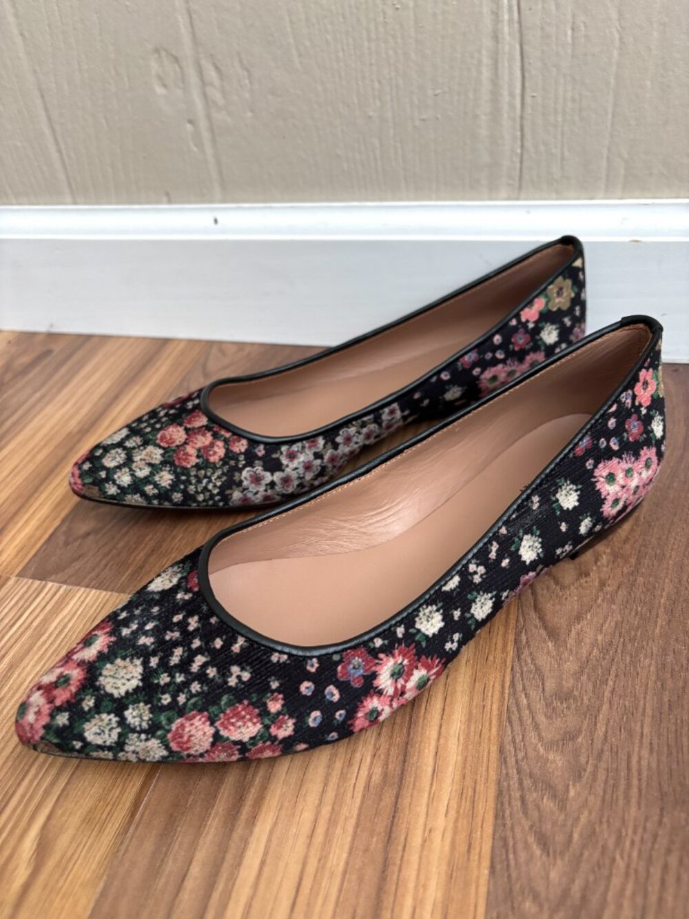 Sundance Marais Black Velvet Floral Pointed Toe Flats